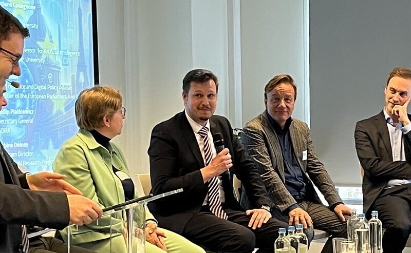 Philip Piatkewicz, AI, Data & Robotics Assosiation