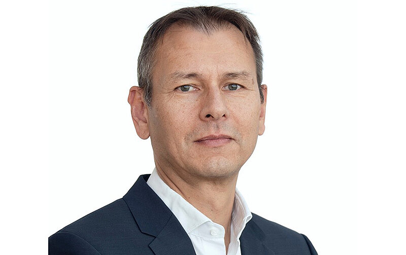 Dr. Richard Benjamins