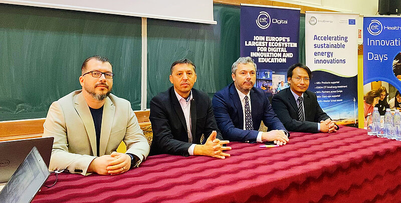 Alex Bricov, Daniel David, Razvan Nicolescu, Tuan Trinh